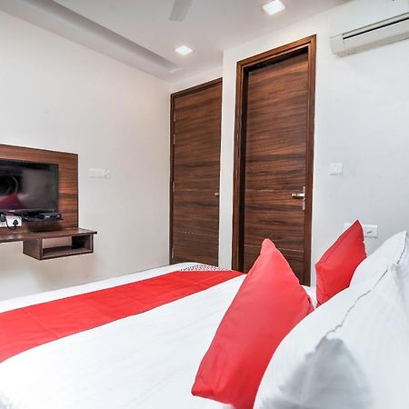 Oyo 77158 Hotel Swastik Palace Bhiwandi Extérieur photo