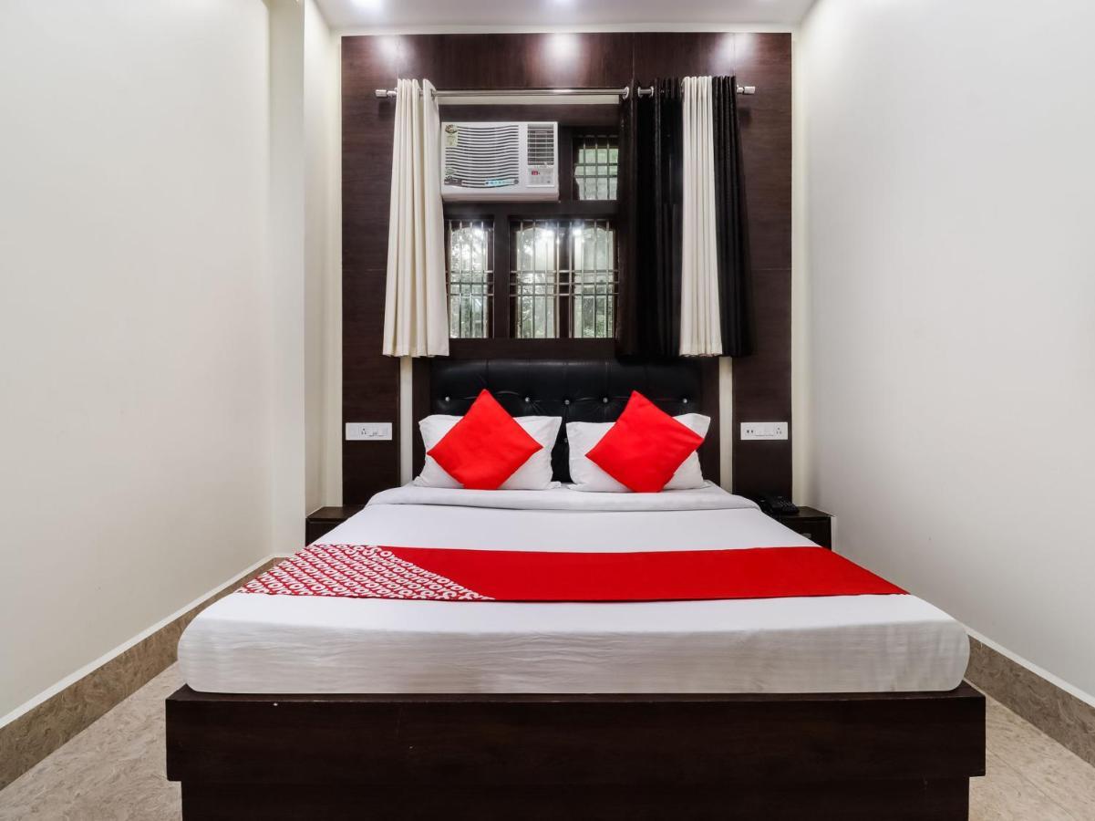 Oyo 77158 Hotel Swastik Palace Bhiwandi Extérieur photo
