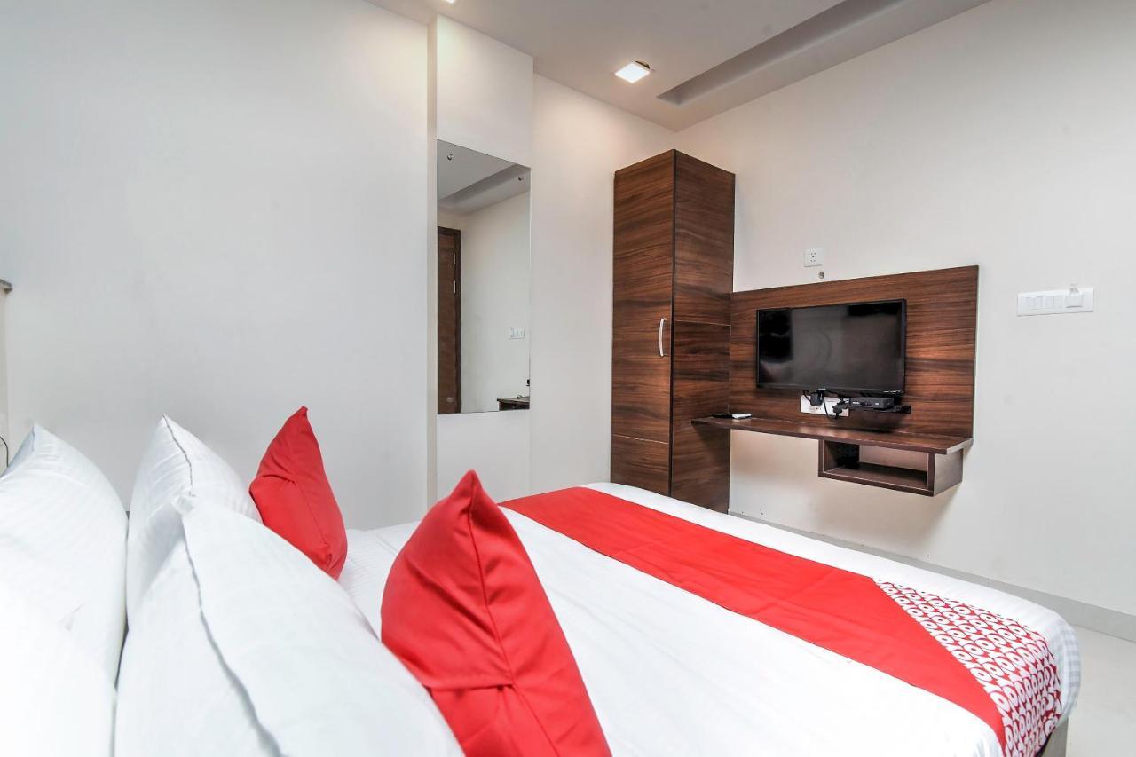 Oyo 77158 Hotel Swastik Palace Bhiwandi Extérieur photo